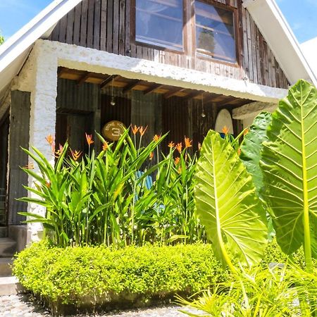 Chanteak Bali - Stone House 3 ジンバラン エクステリア 写真
