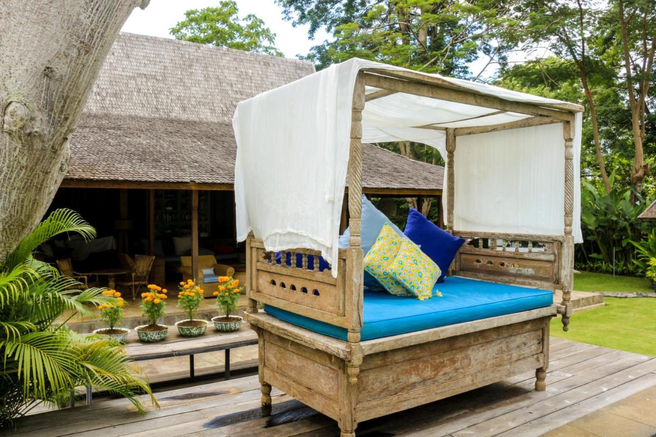 Chanteak Bali - Stone House 3 ジンバラン エクステリア 写真