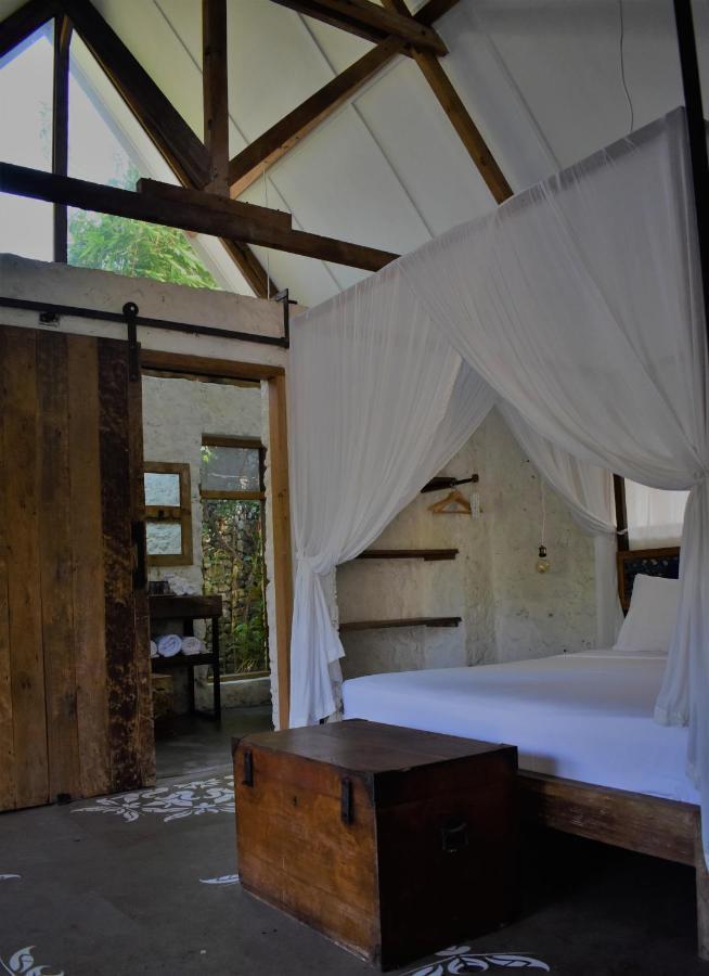 Chanteak Bali - Stone House 3 ジンバラン エクステリア 写真